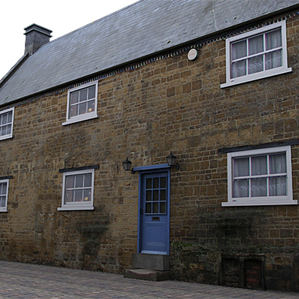 English Village Pub
